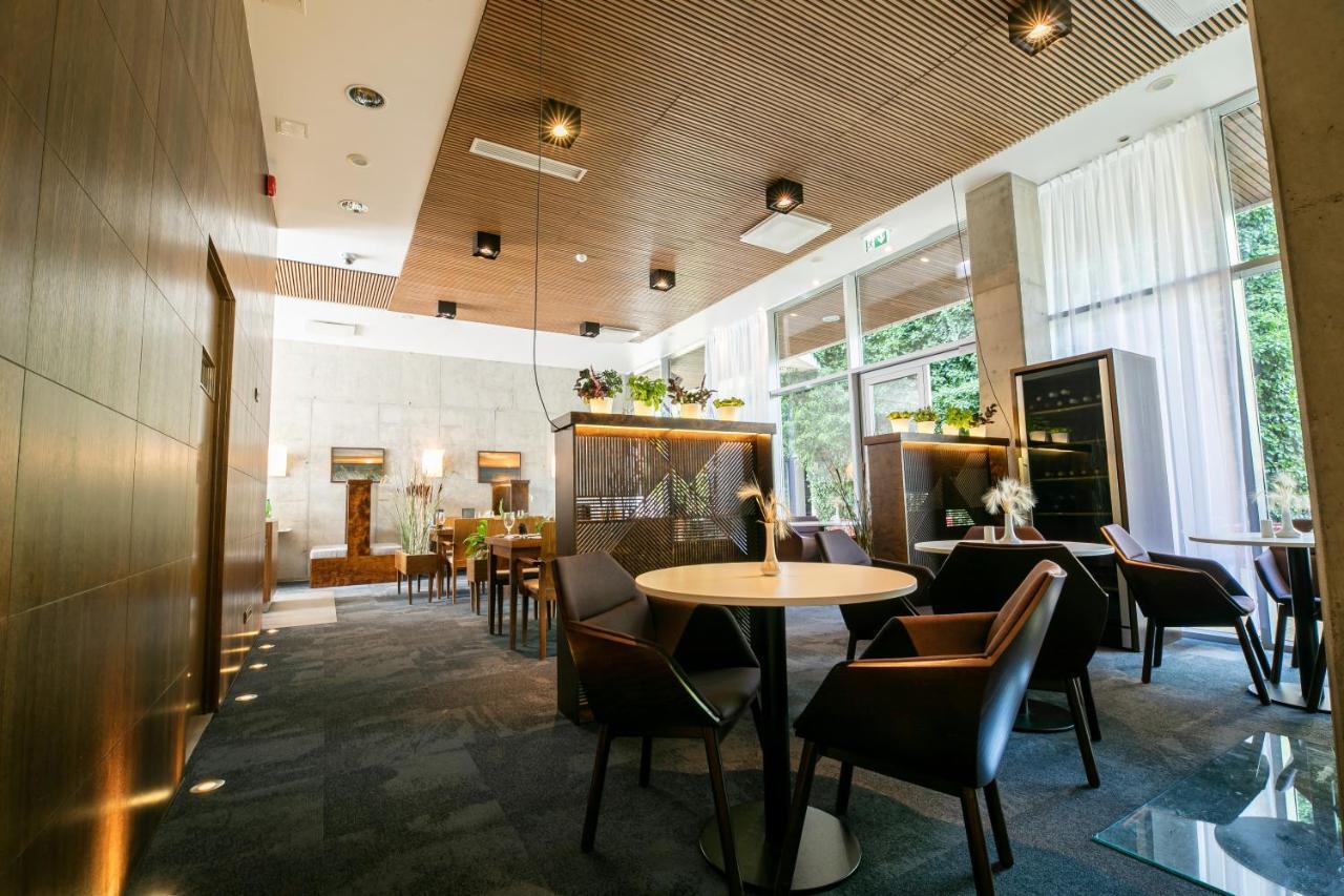 Johan Design & Spa Hotel Kuressaare Luaran gambar