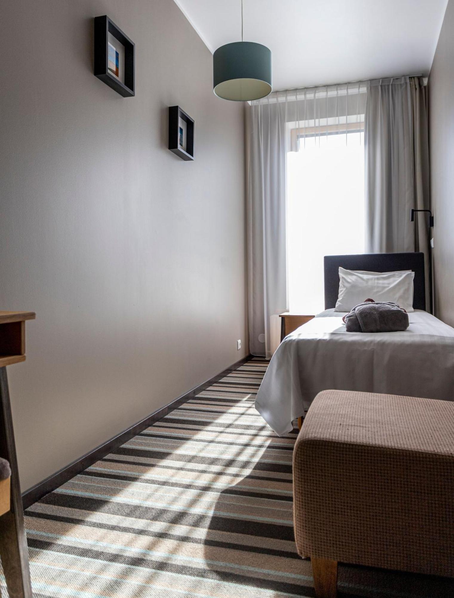 Johan Design & Spa Hotel Kuressaare Bilik gambar